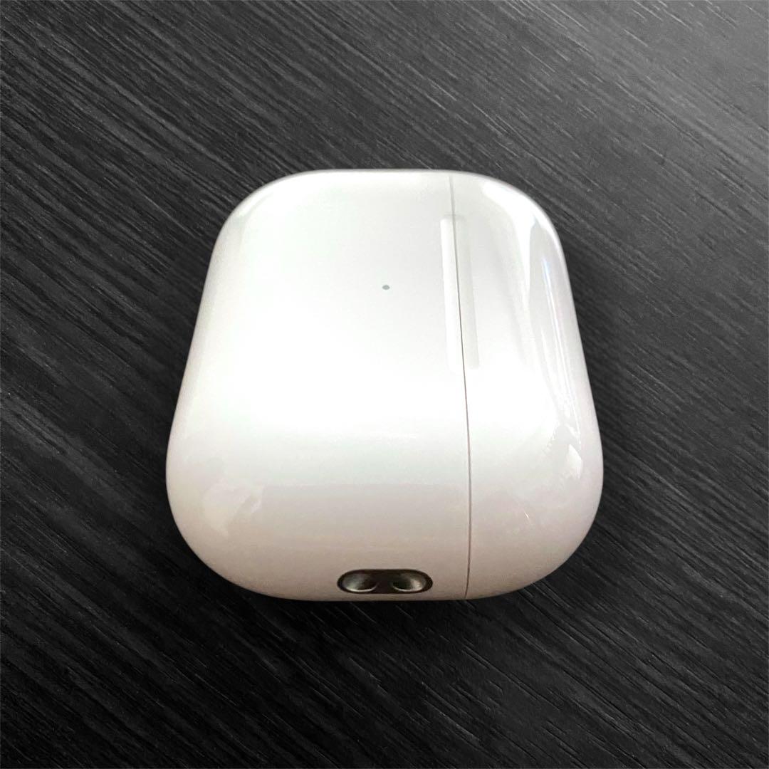 【ほぼ新品】AirPods Pro2 第二世代 ワイヤレスイヤホン イヤホン