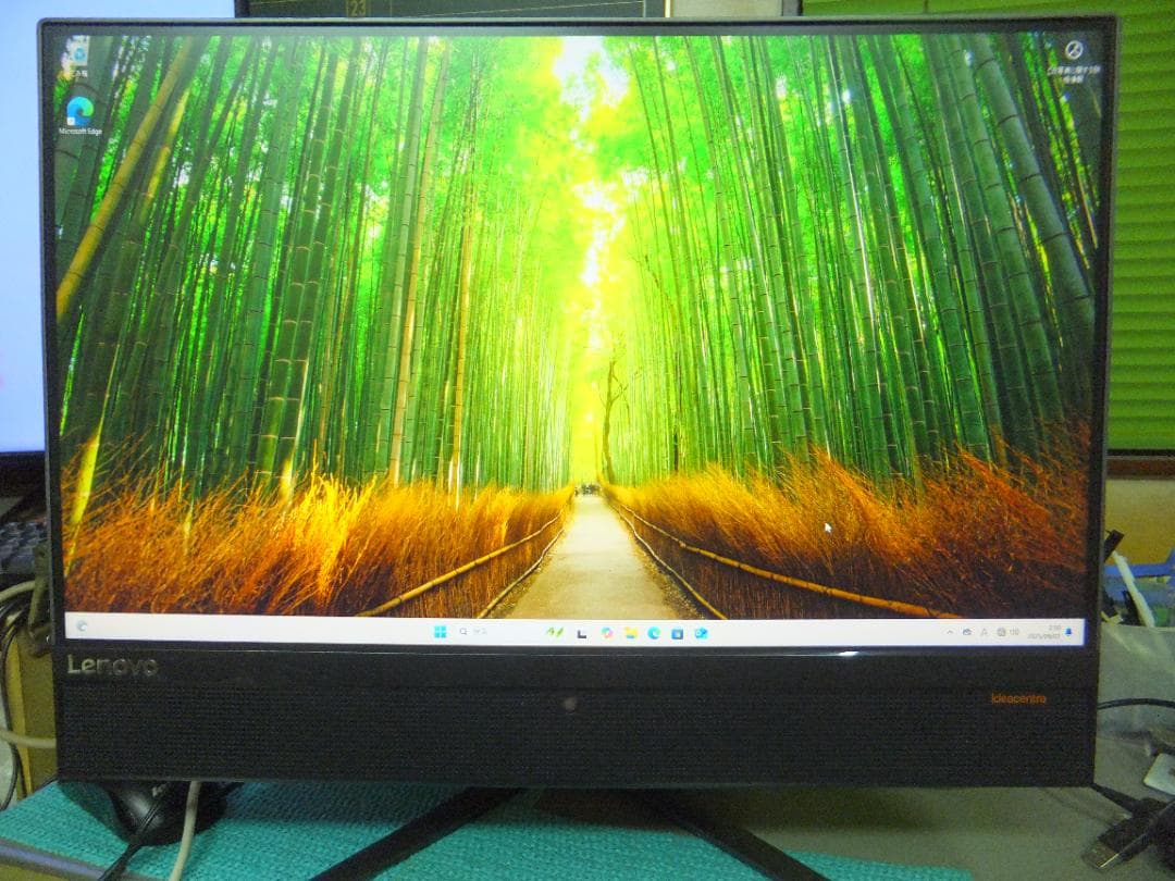 (1536) 秒速起動SSD254GLenovoモニタ一体 F0CB i5 8G