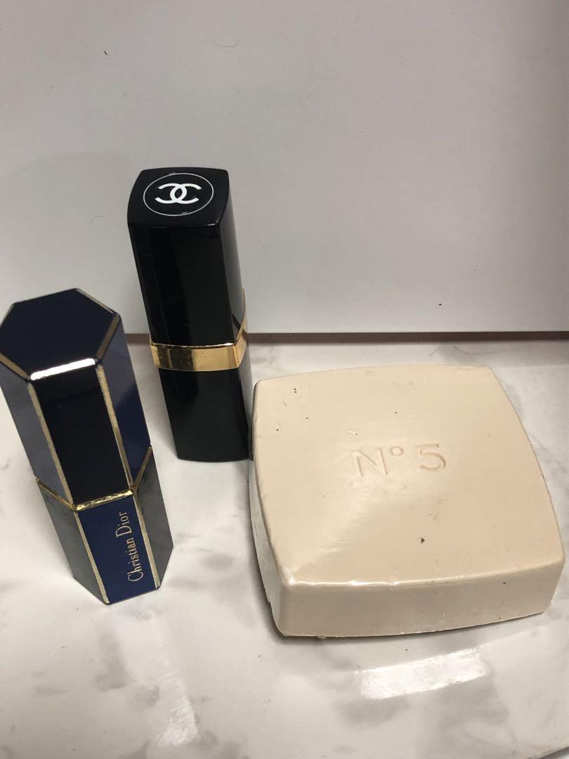 Chanel & Christian Dior 口紅2本セット 石鹸付 - メルカリ