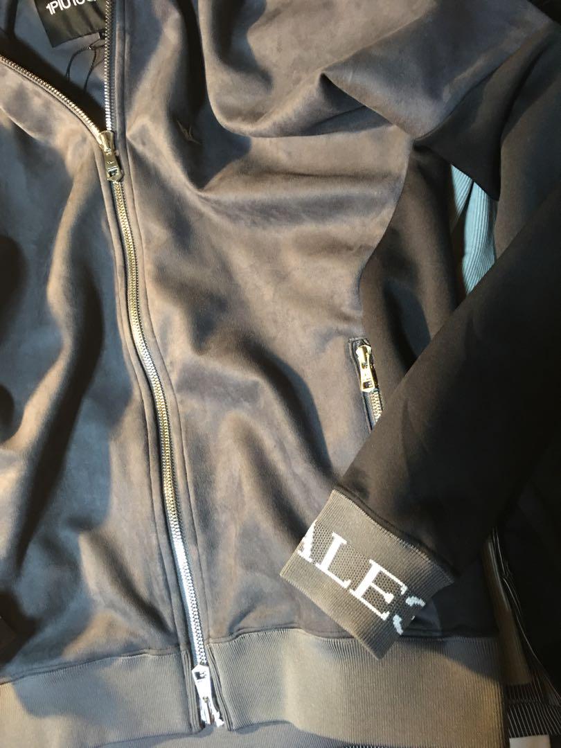 ⭐︎お寿司丸⭐︎　1piu1uguale3 PARKA BACK LOGO ⭐︎お寿司丸⭐︎様専用 1piu1uguale3 PARKA BACK LOGO - メルカリ
