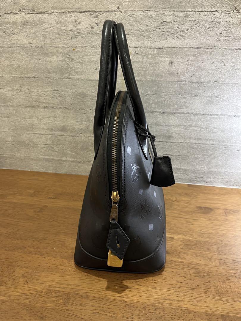 MCM ブラック ハンドバッグ 美品★i20 MCM ブラック ハンドバッグ 美品☆i20 - メルカリ