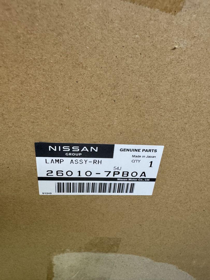 美品！　日産　サクラ　右ヘッドライト
