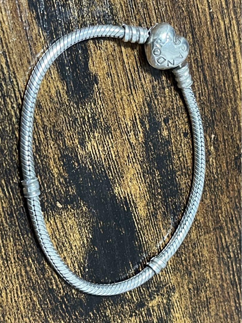 Pandora Moments Heart Clasp Bangle パンドラ