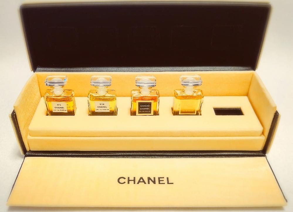 おまけ付 CHANEL FRAGRANCE WARDROBE