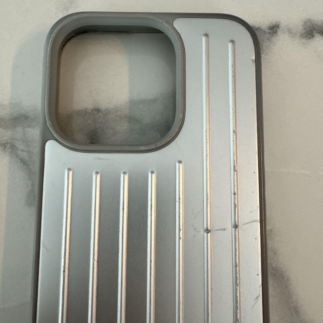 リモワ　RIMOWA スマホケース　iPhone15pro
