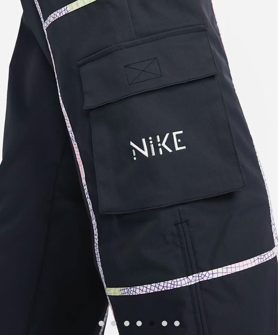 【専用】完売品!! ナイキ ウーブンパンツ ウィメンズ【新品】