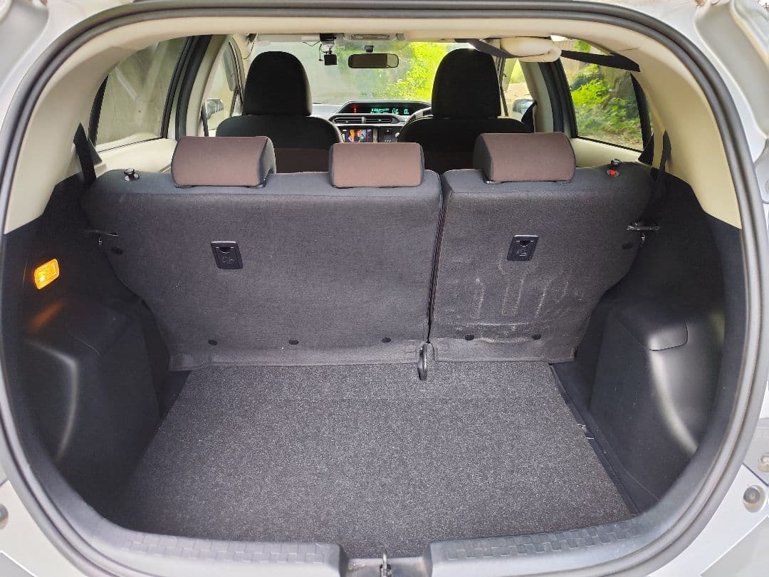 H25 アクア 77450km H25 アクア 77450km