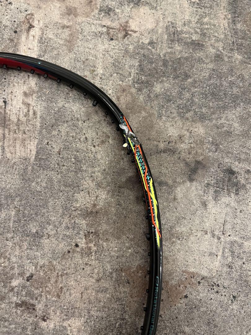 アストロクス88d バドミントンラケット