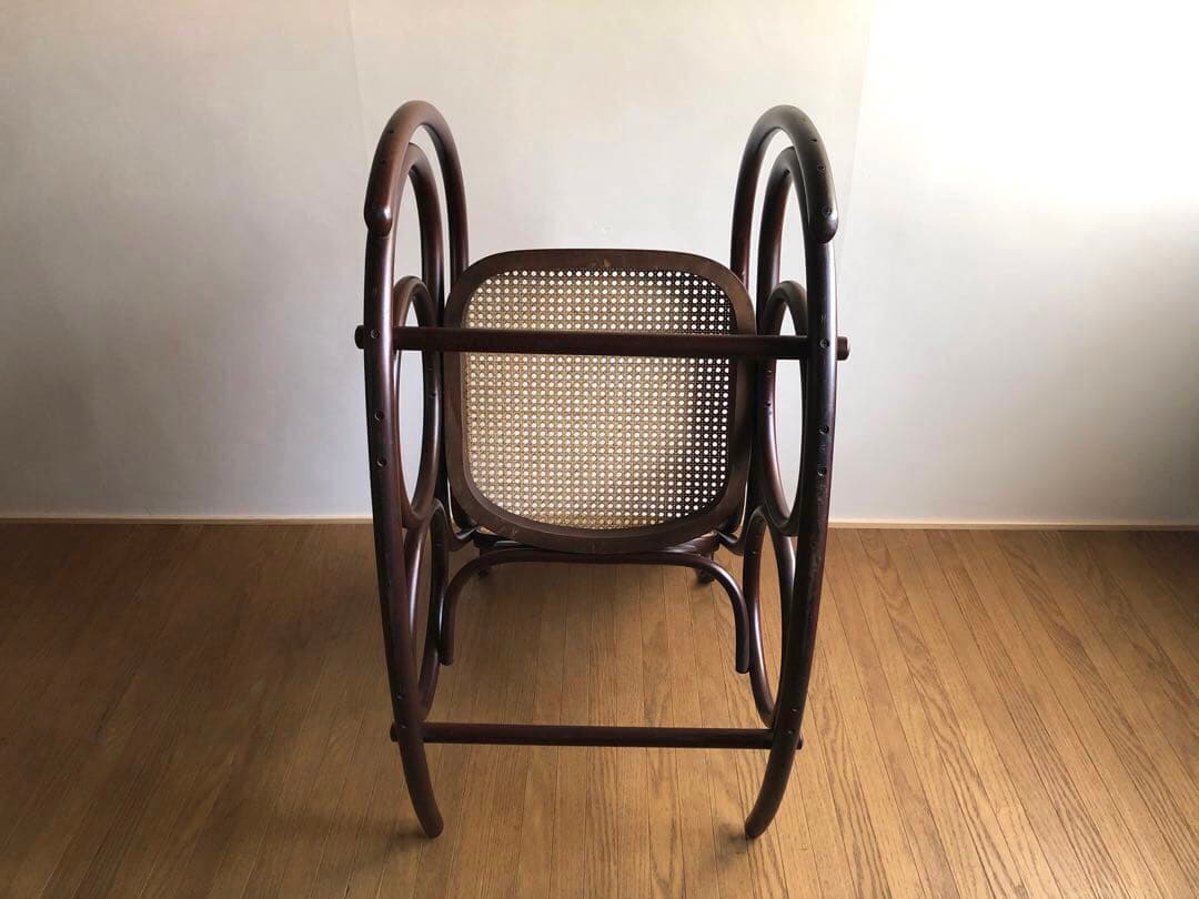 秋田木工社製 ロッキングチェア 籐張り仕様 曲木椅子 民藝 ジャパニーズモダン 秋田木工社製 ロッキングチェア 籐張り仕様 曲木椅子 民藝 ジャパニーズモダン