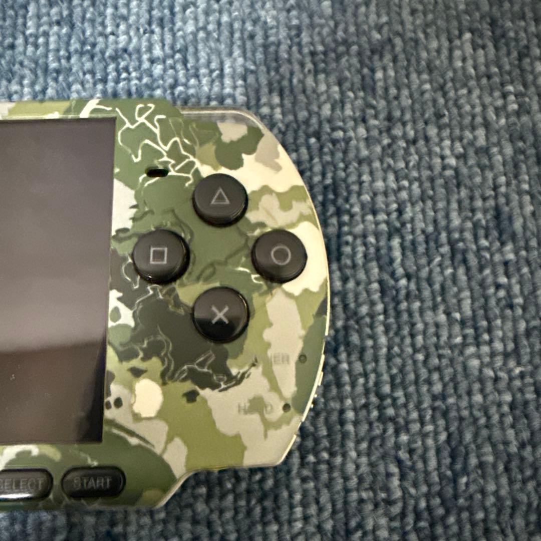psp 3000 メタルギア ケース付き目立った傷や汚れなし UP786_INFO