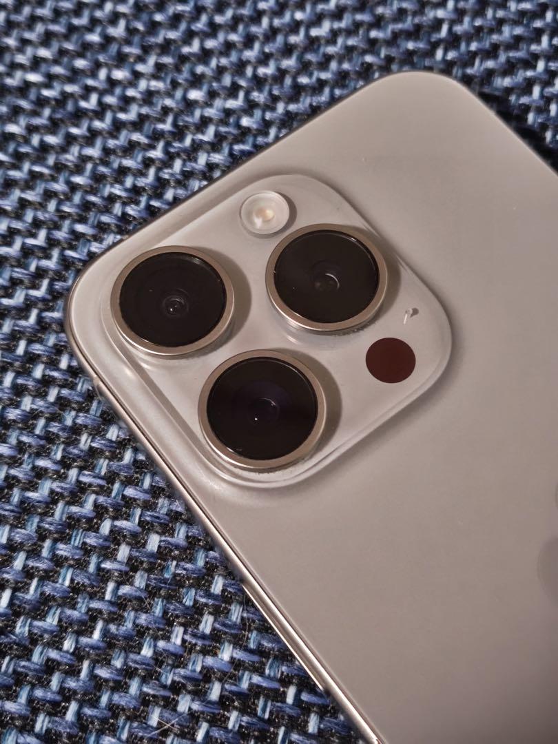 超美品　SIMフリー iPhone 15 PRO 256GB