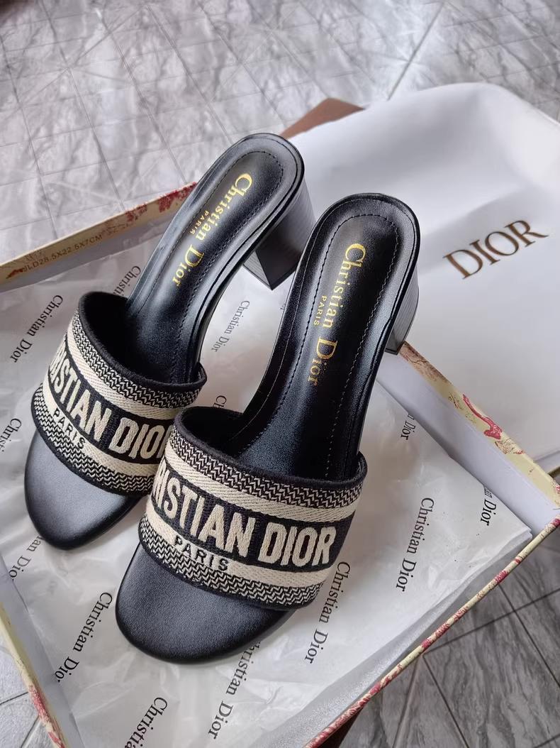 DIOR 新品 ディオール レディース サンダル 23cm 23.5cm 11,250円