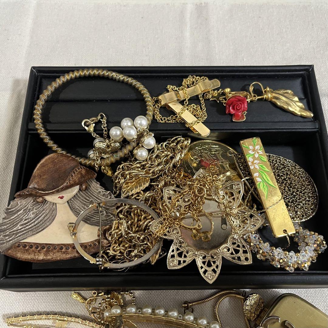 や*と様 【早い者勝ち】遺品整理　アクセサリー大量まとめ　ヴィンテージ　レトロ品 122遺品整理品 ペンダントトップ 白蝶貝？ シェル？星ネックレス