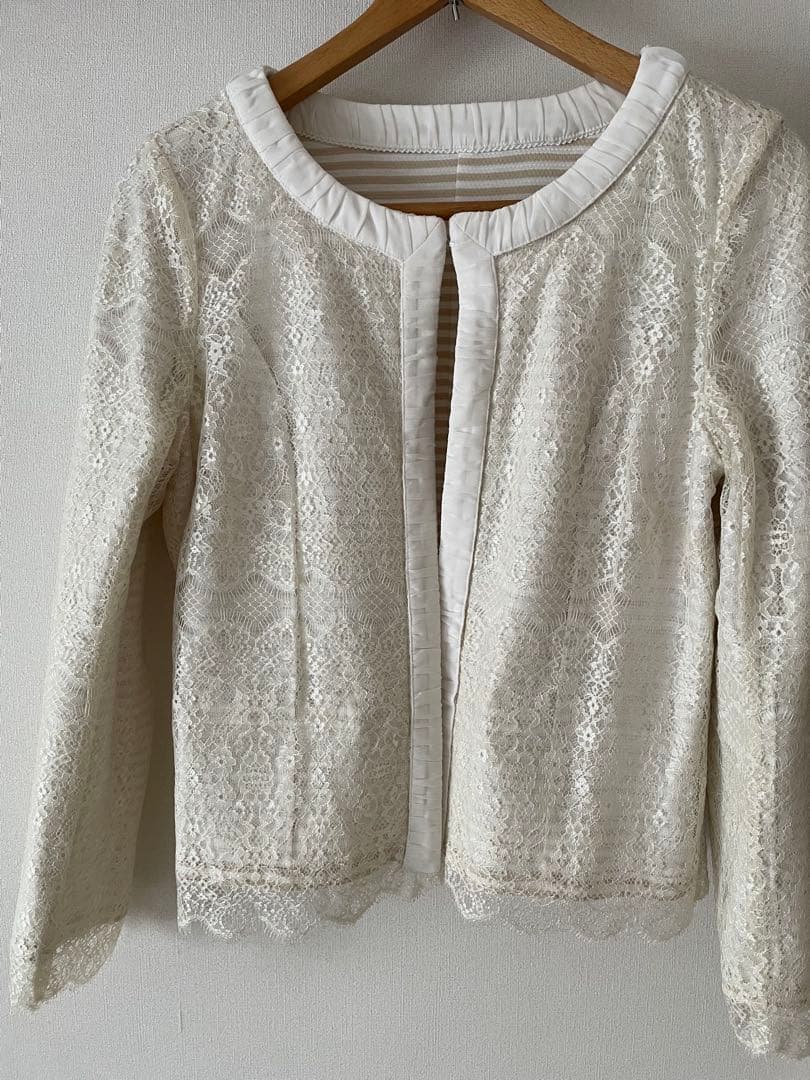 未使用に近い美品　エニィスィスノーカラージャケット　アプワイザーリッシェスカート