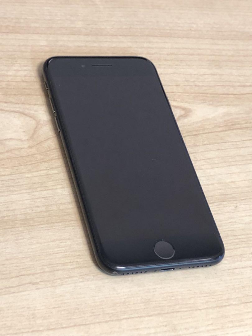 iPhone 7 Black 256GB SIMフリー スマートフォン・携帯電話