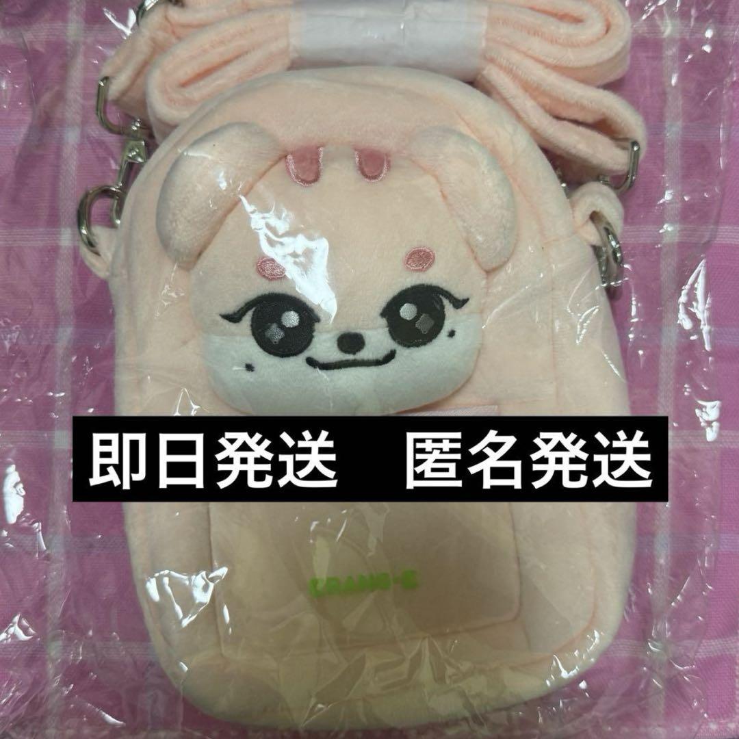 IVE MINIVE イソ ポップアップ PVC クロスバック イランイ