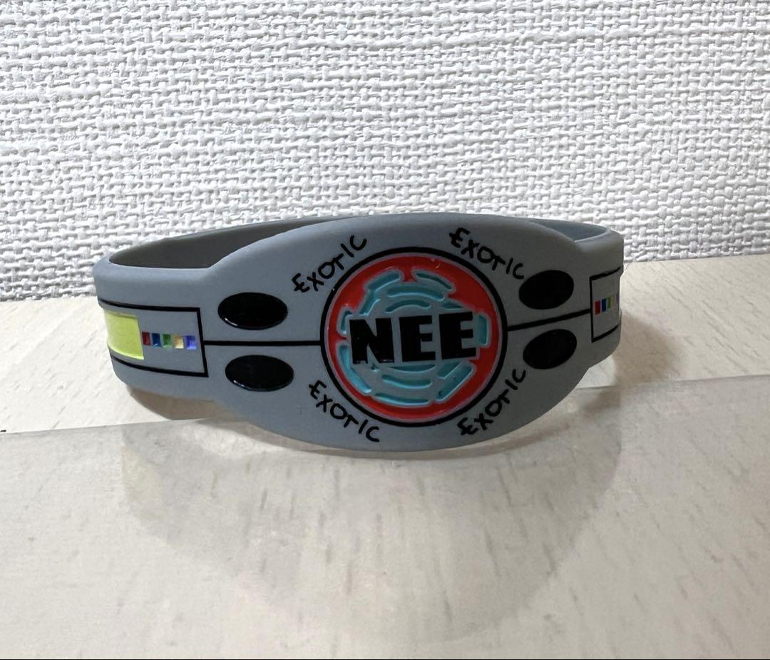 NEE ラバーバンド NEE ラバーバンド - メルカリ
