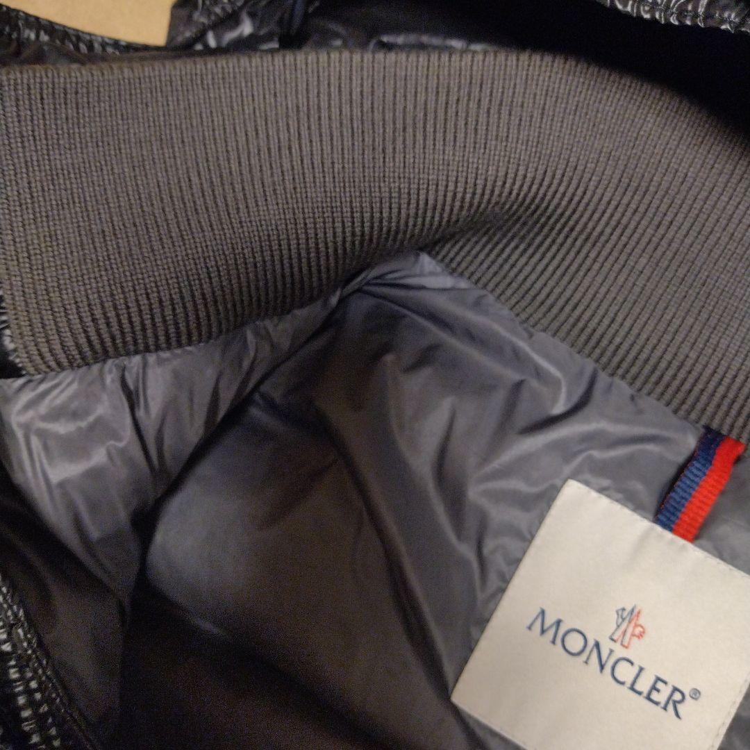 極美品　モンクレール　ダウン　ベスト