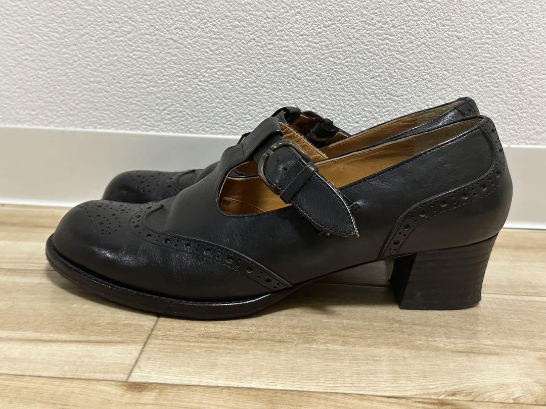 豪華 chausser ippei 24 スタッズ Tストラップ パンプス takei 靴