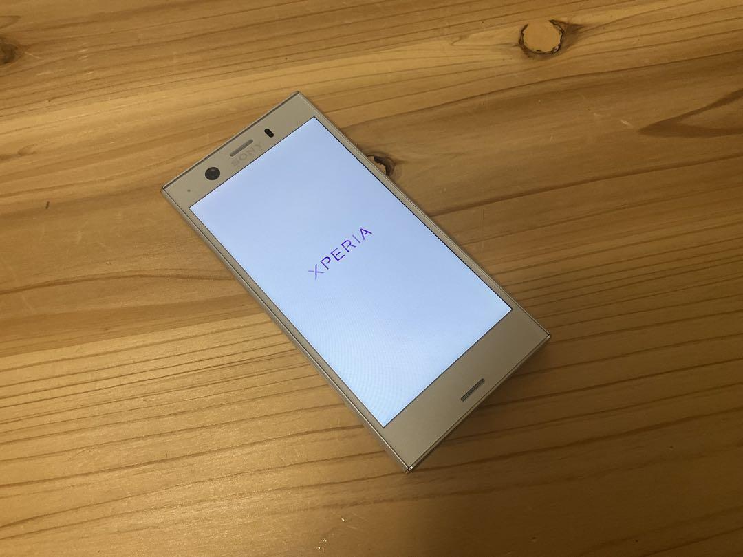 Xperia XZ1 Compact SO-02K シルバー