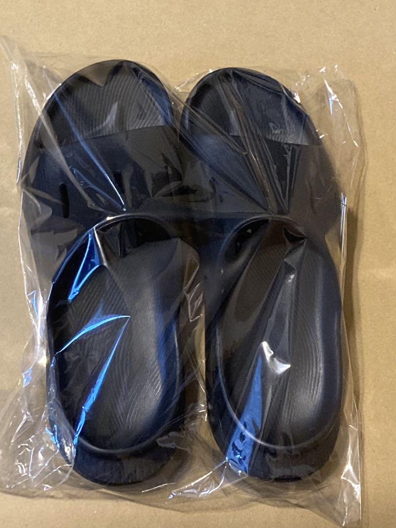 HOKA ブラック　28センチ　1135061 BBLC リカバリーサンダル