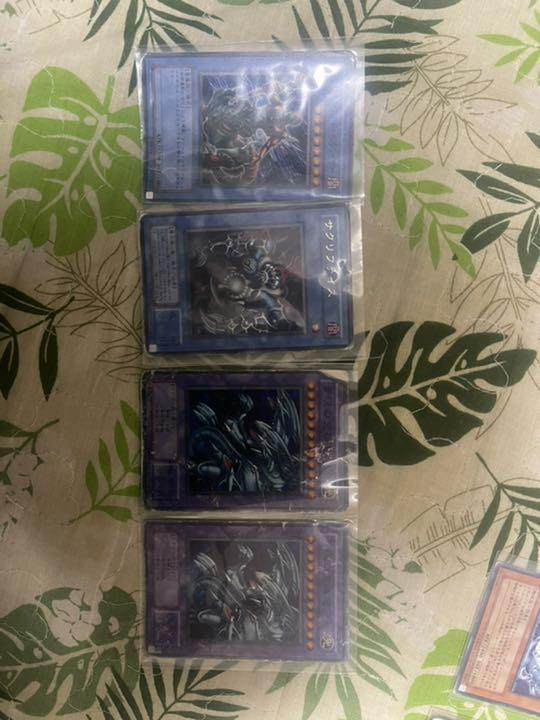 遊戯王カード　ブルーアイズ　ブラックマジシャン　ザ、クリエイター等