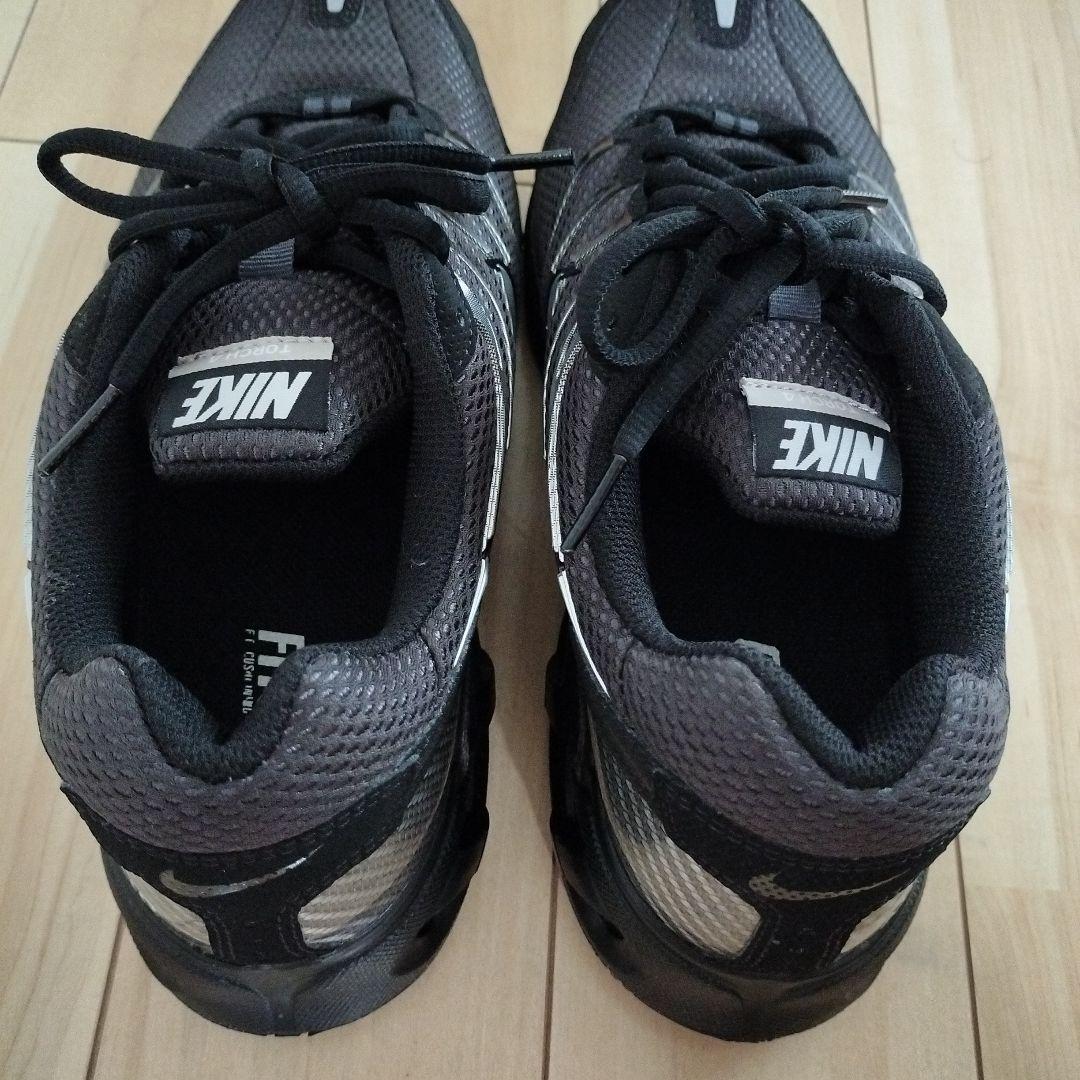 ナイキ　AIR MAX TORCH 4
