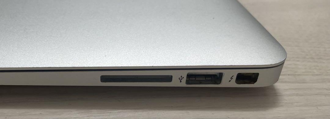 Macbook Air 2012 13インチ ジャンク品