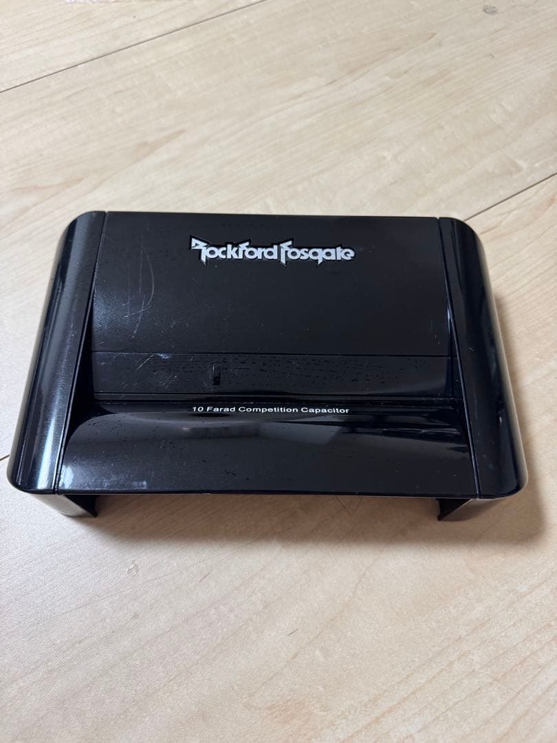 Rockford Fosgate RFC10HB　電圧計付キャパシター
