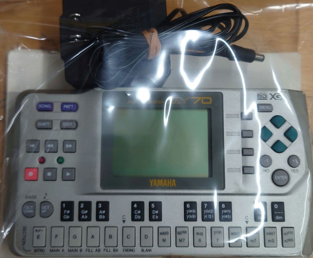 ■■【取説・電源ACアダプター付】YAMAHA QY70 シーケンサー