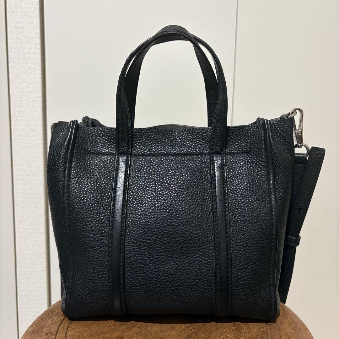 ☆関税込☆【HUGO】ハンドバッグ 目を引くシェイプ☆ 楽天市場】マークジェイコブス ショルダーバッグ レディース
