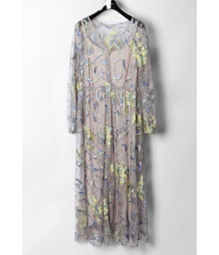 グレースコンチネンタルdiagramチュール刺繍ガウン ワンピースCELFORD