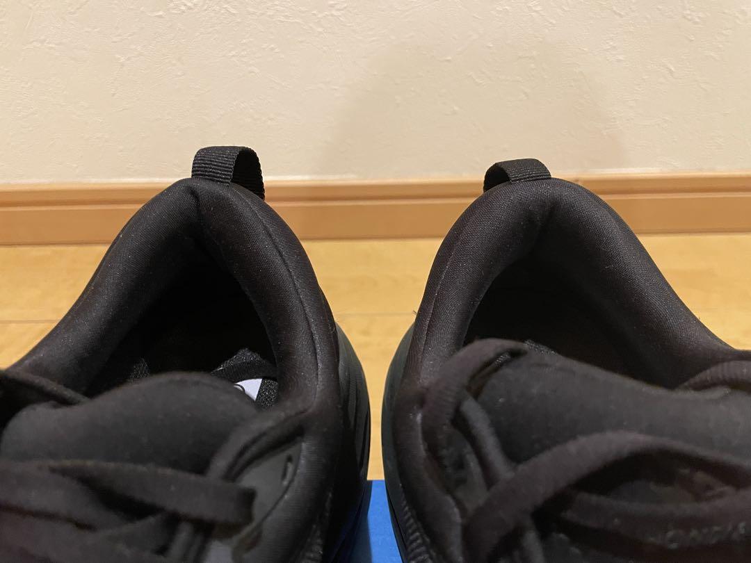 HOKA ブラック スニーカー　ボンダイ8 ワイド