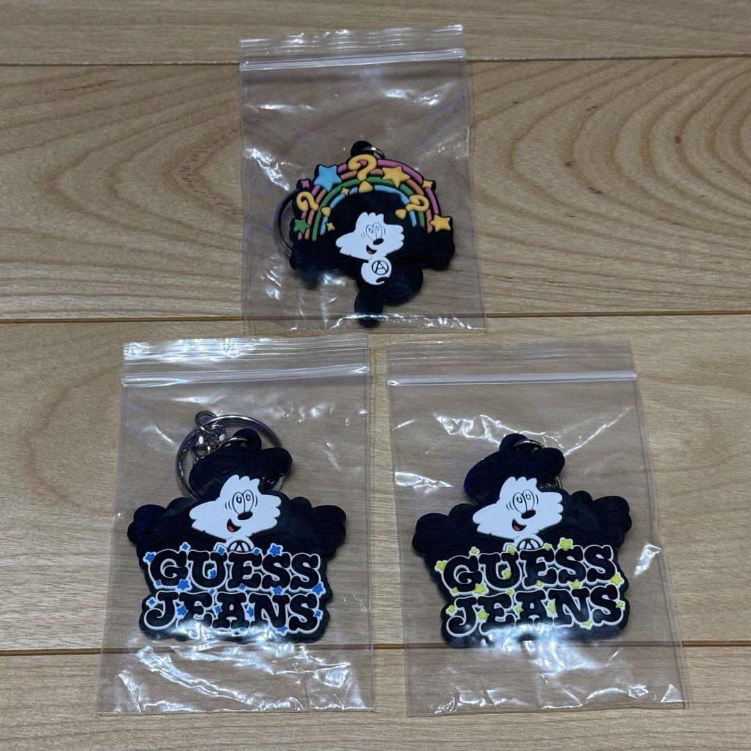 guess jeans キーホルダー verdy vicゲスジーンズ 限定