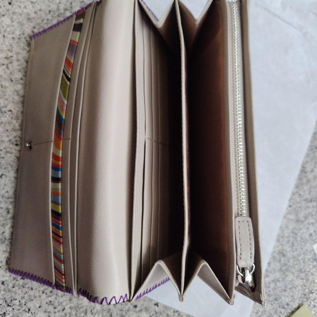 Paul Smith 長財布 ベージュ ストライプ内装　新品　未使用　革 Paul Smith 長財布 ベージュ ストライプ内装 新品 未使用 革