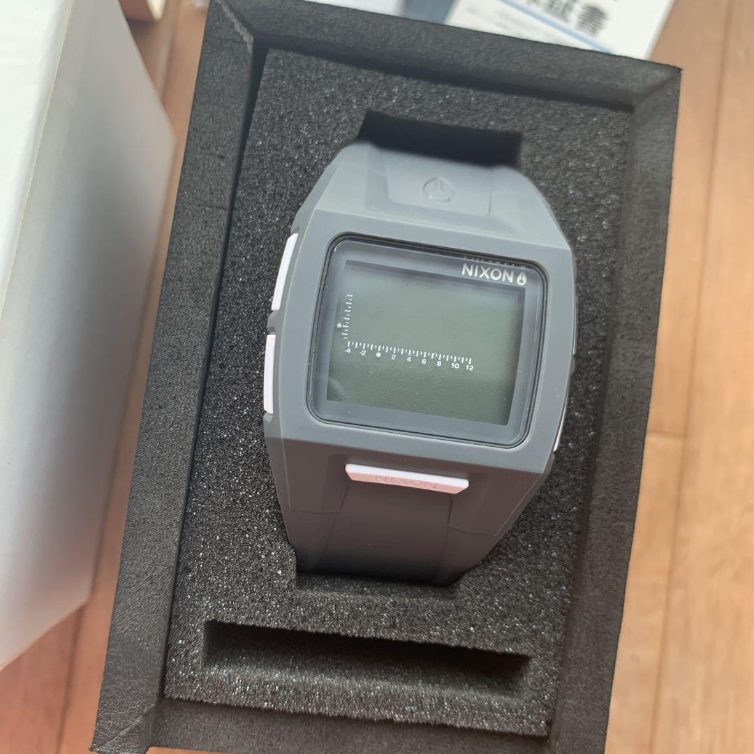 NIXON ニクソン LODOWN II CHARCOAL チャコール 時計