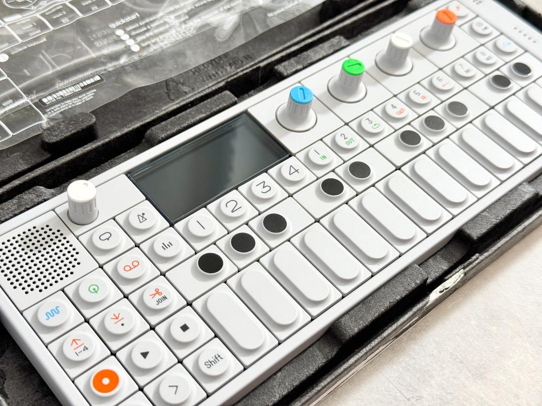 【美品】Teenage Engineering OP-1