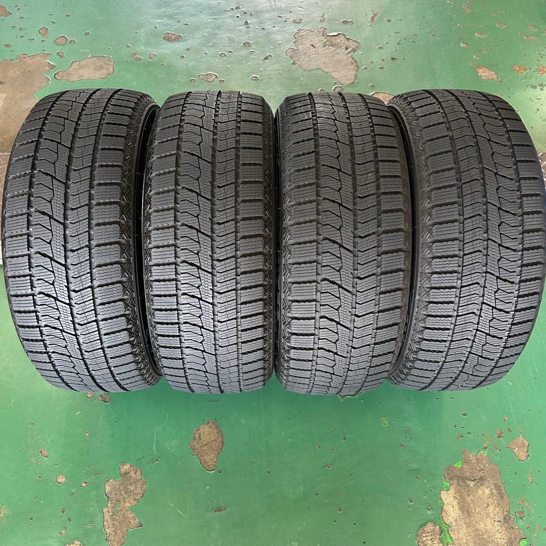 中古スタッドレスタイヤ205/55R16トーヨー4本セット　オーラ、インプレッサ