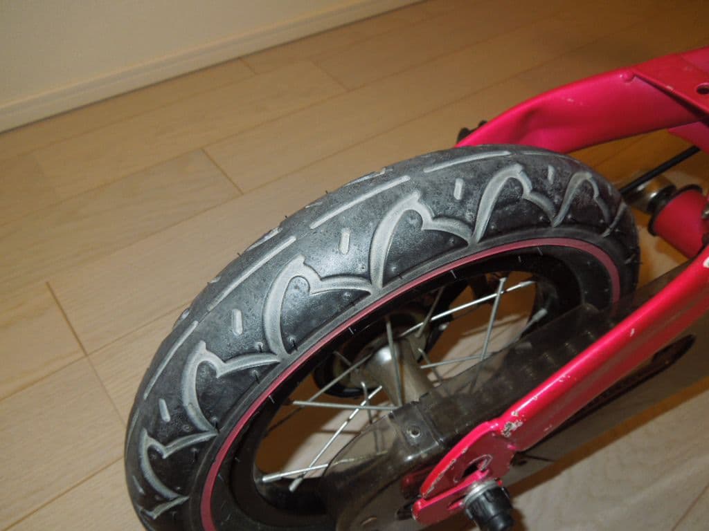 Henshin ピンクバランスバイク目立った傷や汚れなし