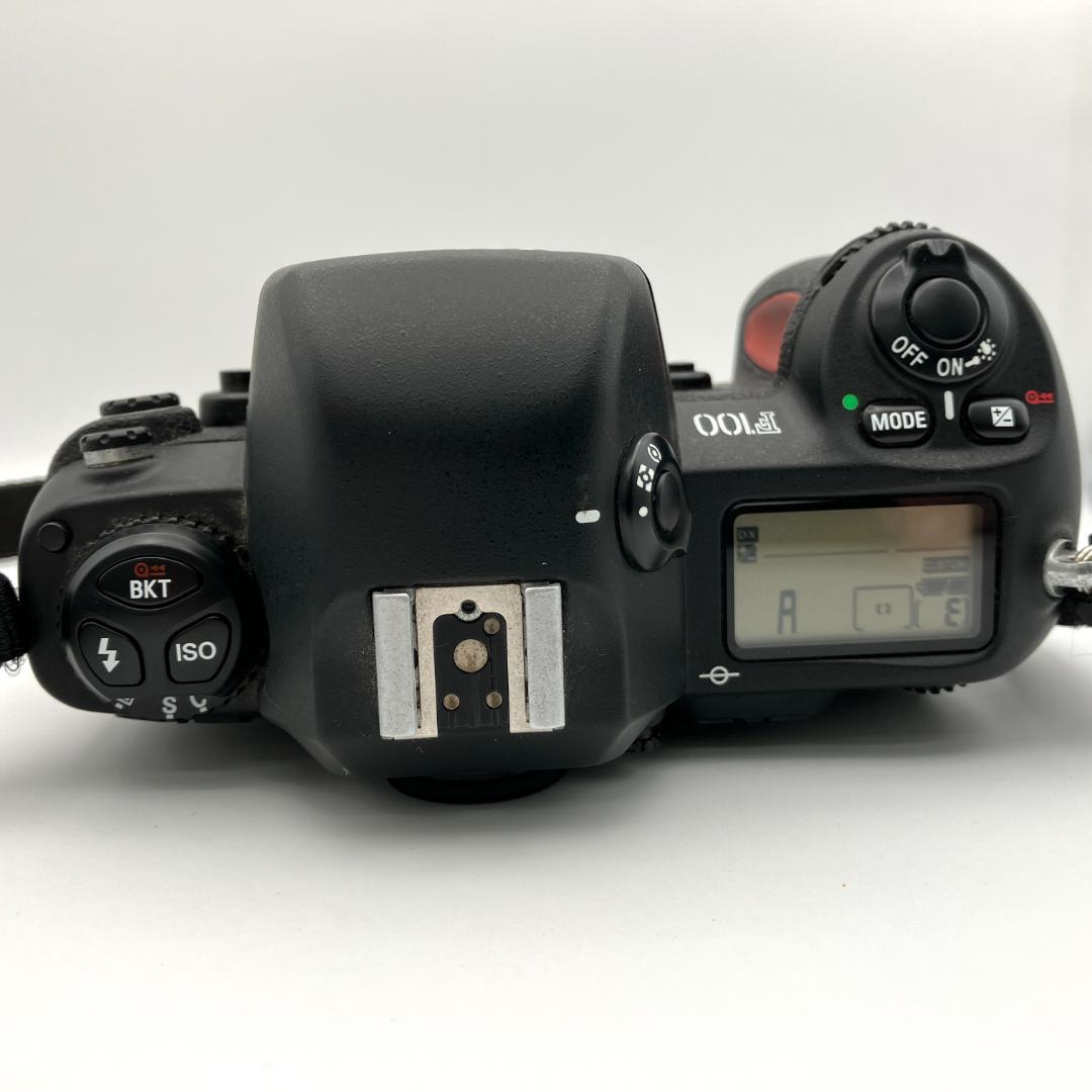 Nikon F100 ニコン フィルム一眼レフカメラ ボディ ブラック