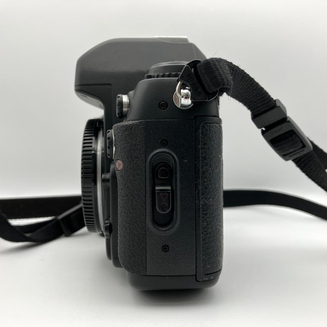 Nikon F100 ニコン フィルム一眼レフカメラ ボディ ブラック