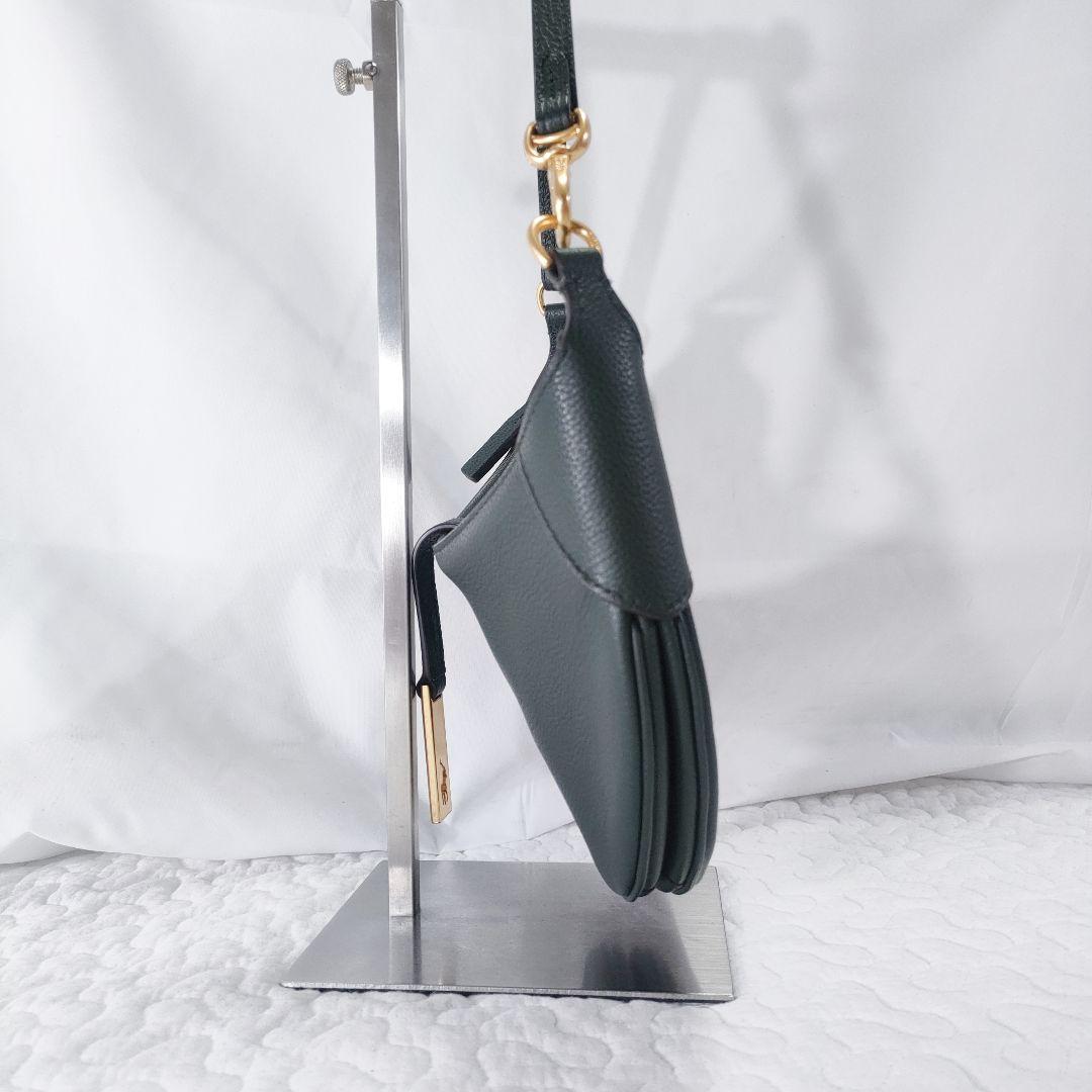 極美品✨ポロバイラルフローレン　ワンショルダー　ハーフムーン　グリーン×ゴールド 極美品✨ポロバイラルフローレン ワンショルダー ハーフムーン
