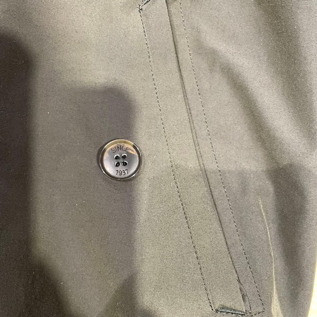 バラクラータ　ダークグレー ナイロンジャケット