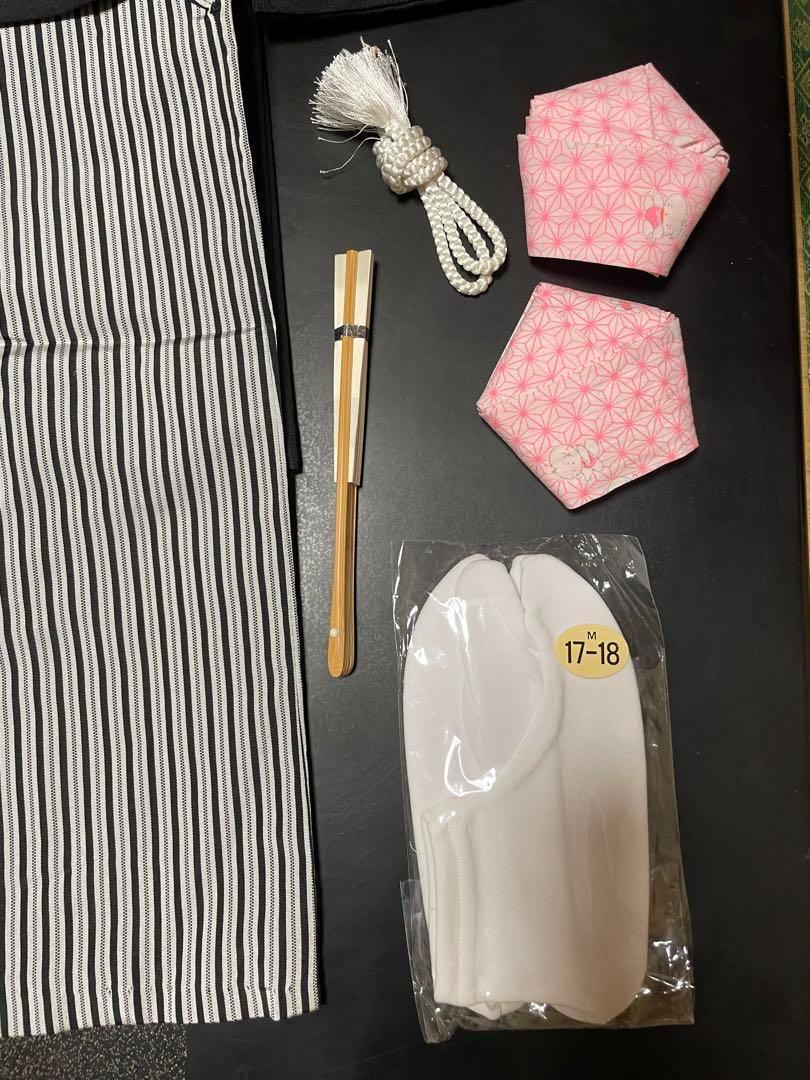 七五三 男の子 5歳　4歳　羽織 袴 和服 小物一式セット　黒　兜　熨斗目　着物