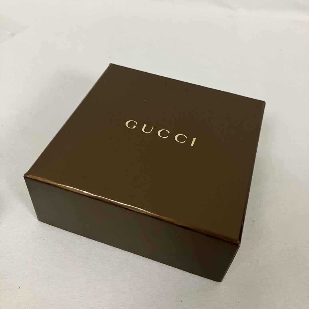 【未使用品】GUCCI グッチ　ハート型チャーム レザー GGロゴ付き　箱つき