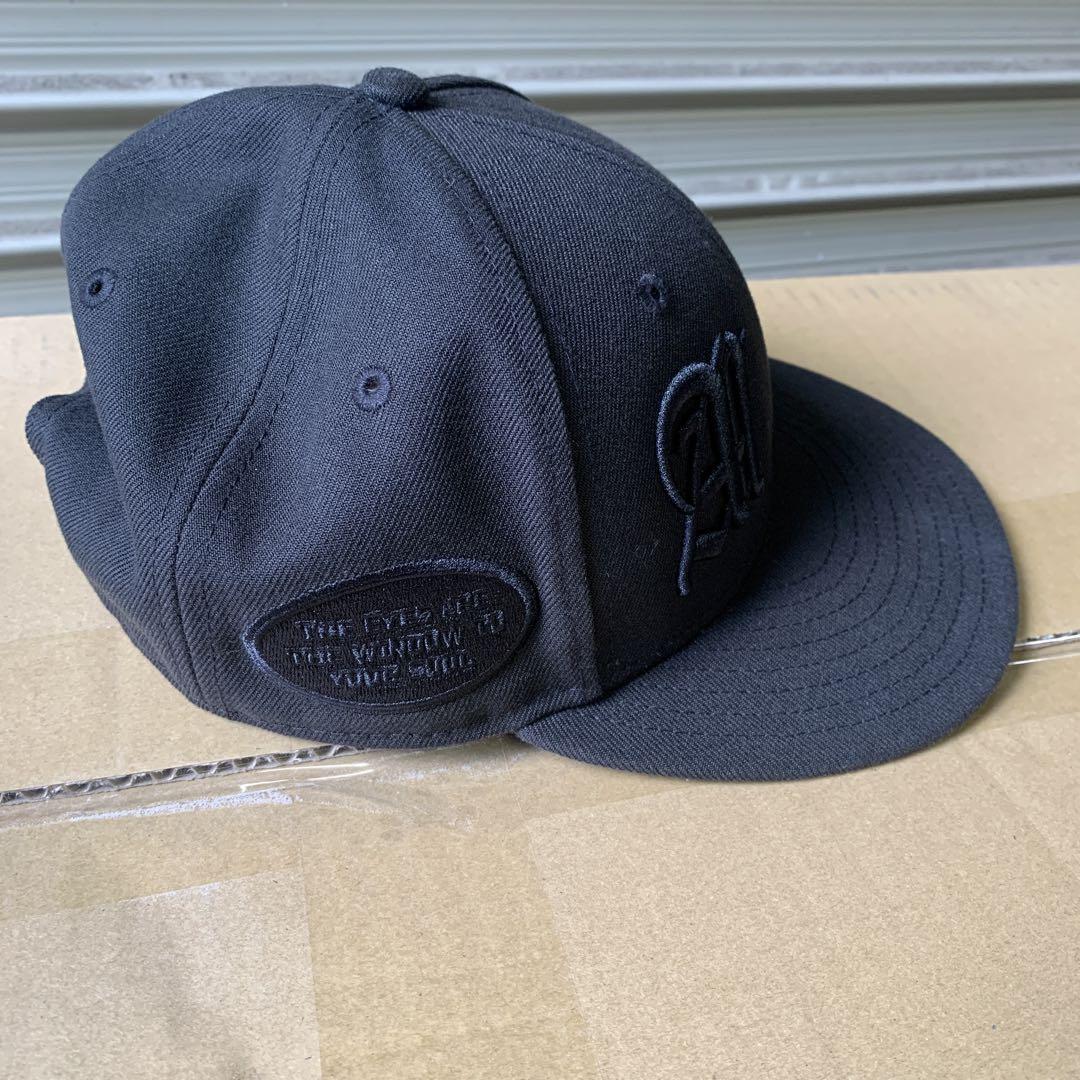 黒い帽子 ah murderz × NEW ERA The eyesキャップ