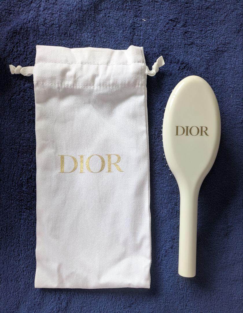 Dior♡ヘアーブラシ＆ミスト ジャドール ヘア ミスト｜Diorの効果に関する口コミ - 豪華な