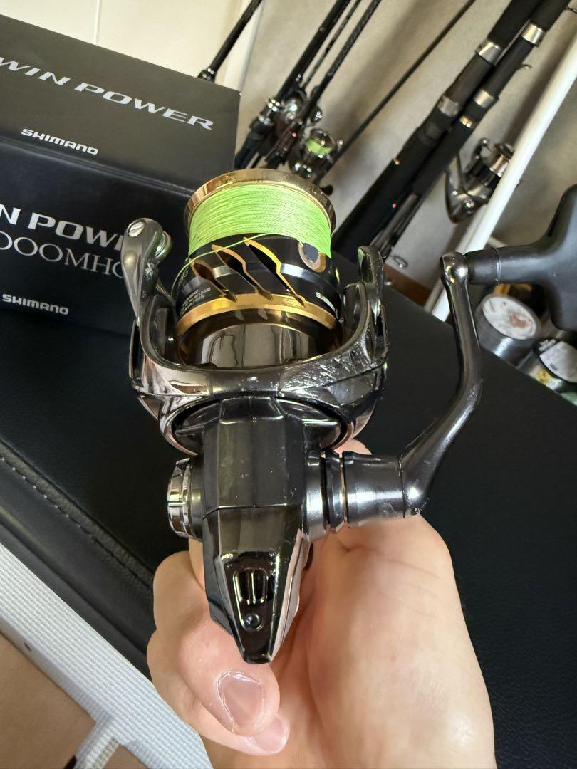 リール SHIMANO TWIN POWER C3000MHG