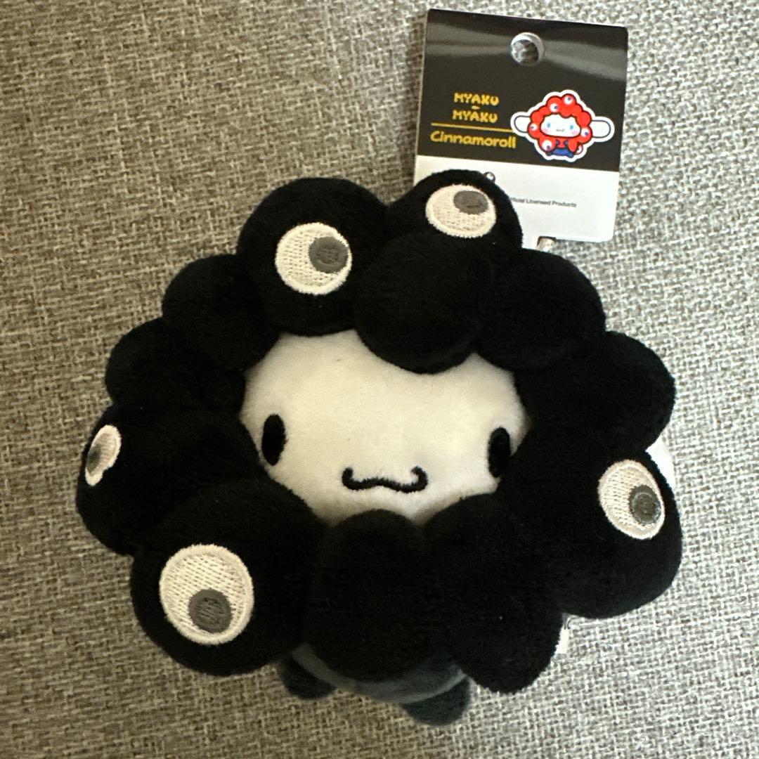 関西万博 シナモロール シナモン ミャクミャク 黒カラビナ