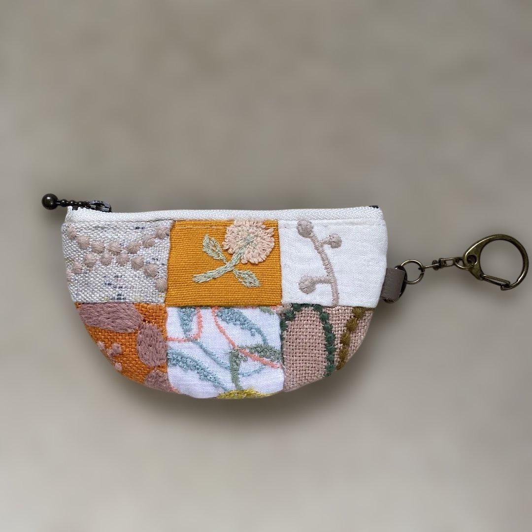 ミナペルホネン パッチワーク × タンバリン ハンドメイド 半月